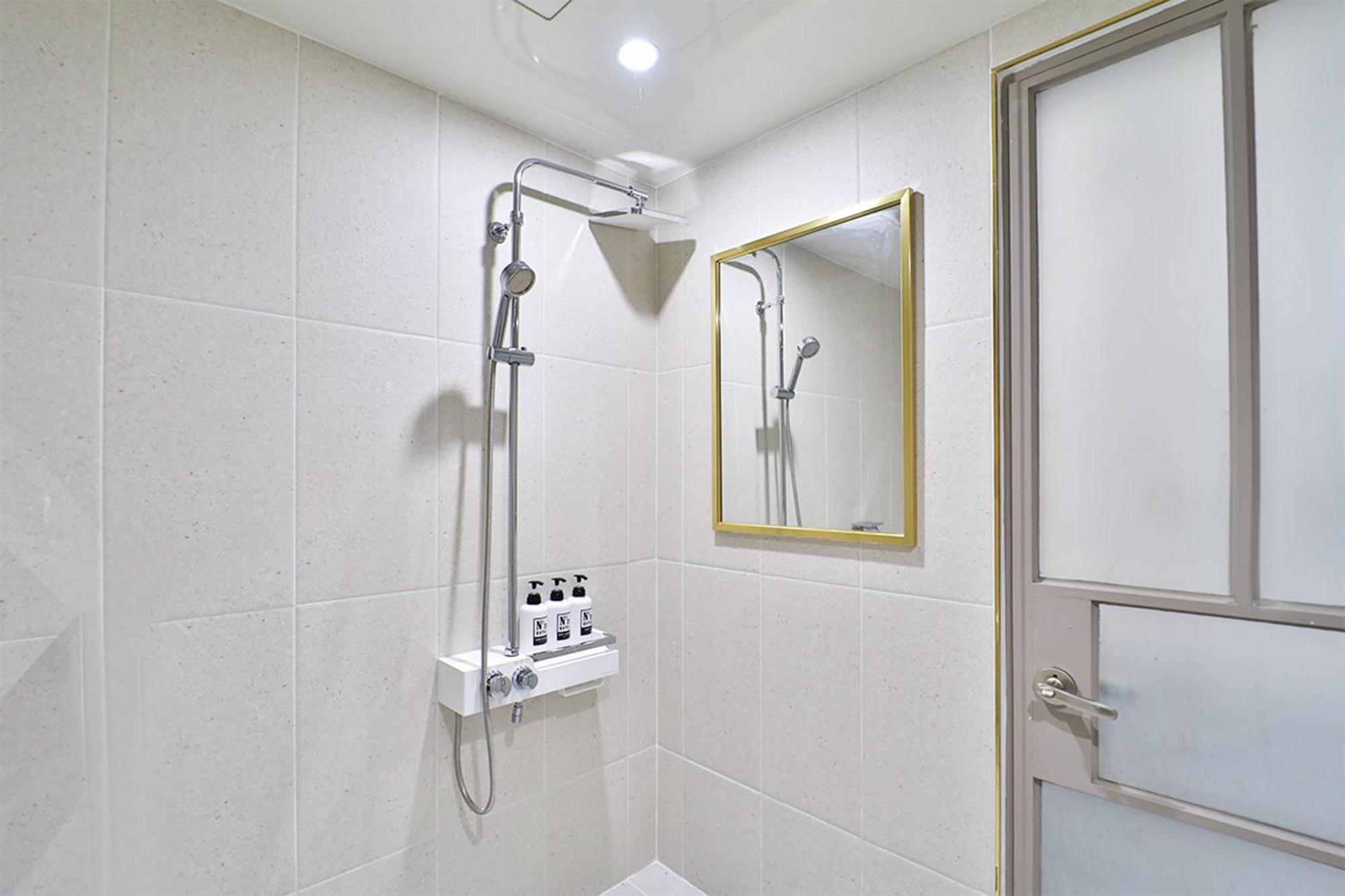 Calm Rest Hotel Busan Sasang Esterno foto