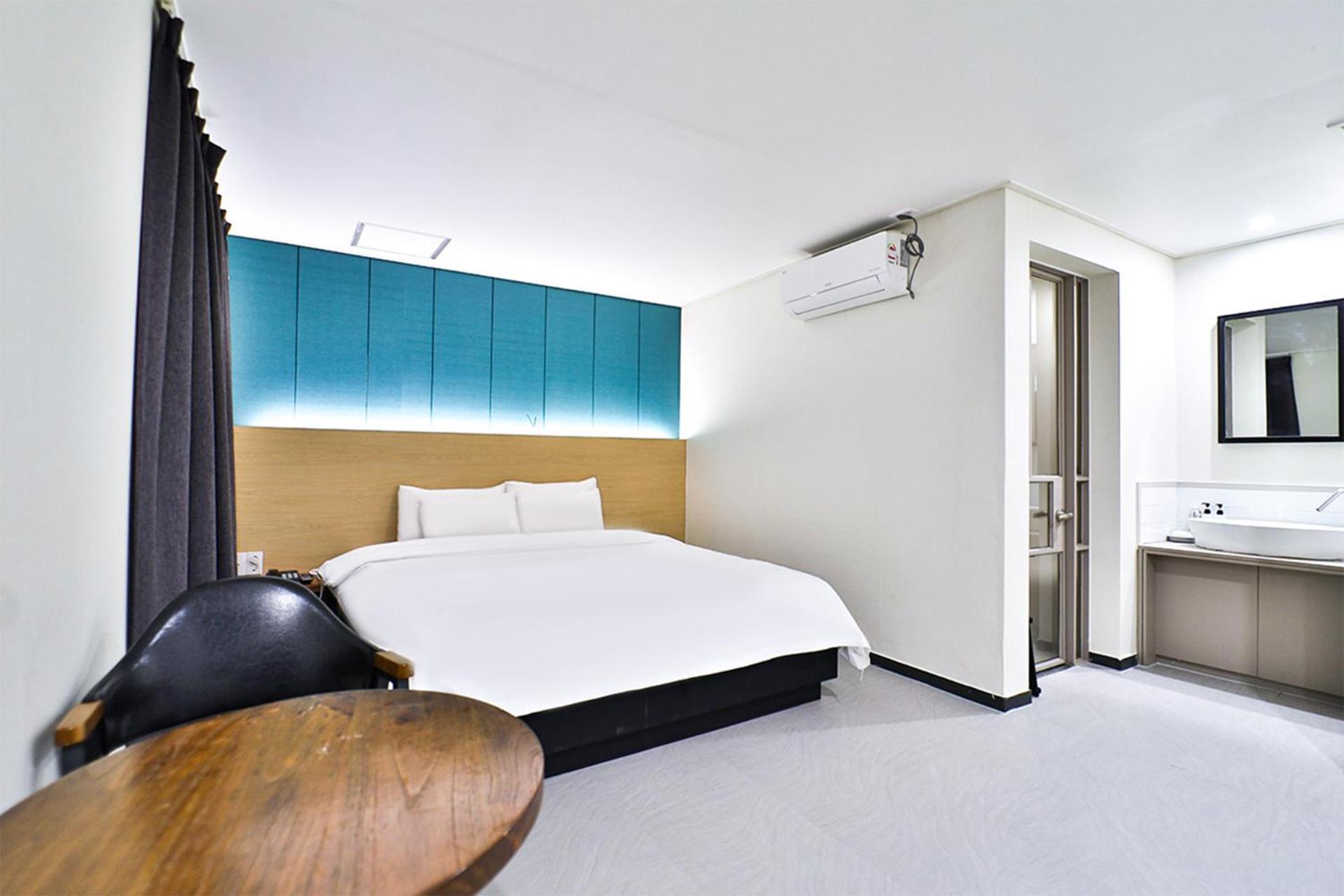Calm Rest Hotel Busan Sasang Esterno foto